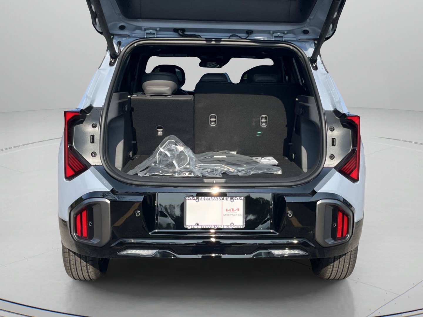 New 2027 Pale Gray Kia X-Line S image 9