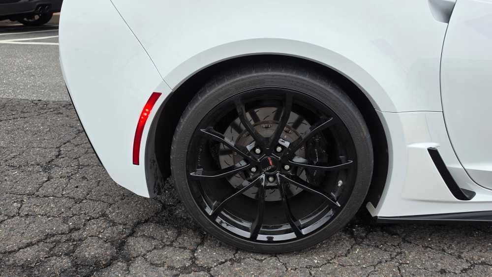 Used 2019 White Chevrolet Grand Sport 2LT image 26