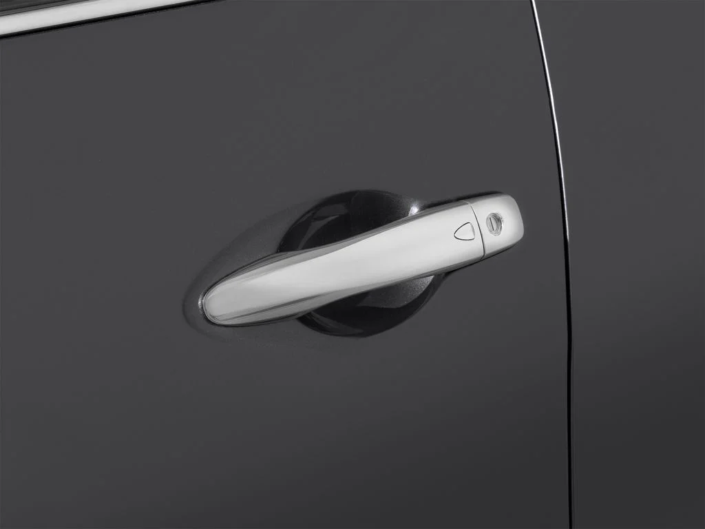 Used 2022 Gray Nissan Platinum image 50