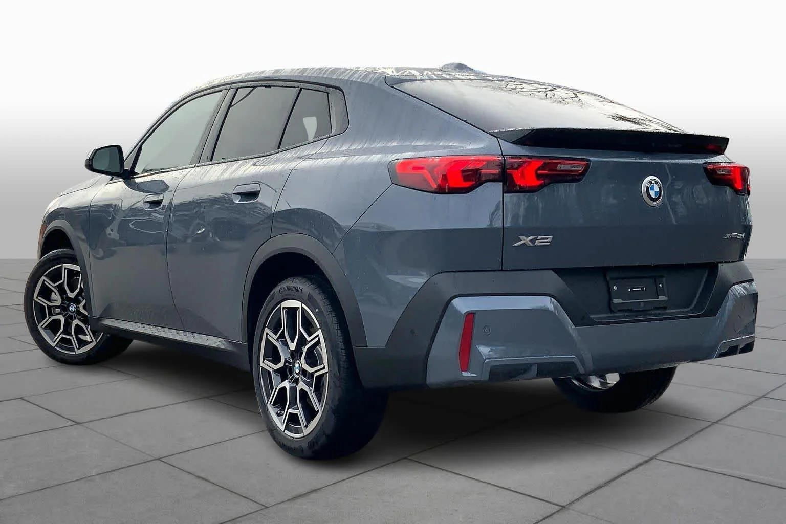 Used 2026 Storm Bay Metallic BMW xDrive28i image 12