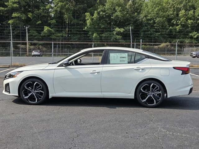 New 2026 White Nissan 2.5 SR image 2
