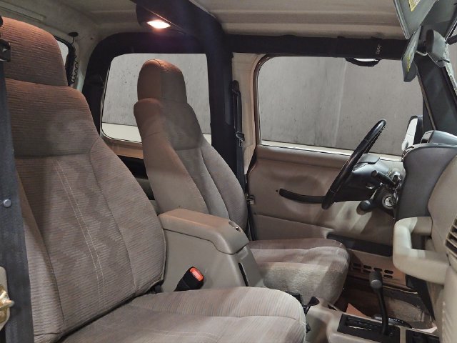 Used 2004 Beige Jeep Sport image 20