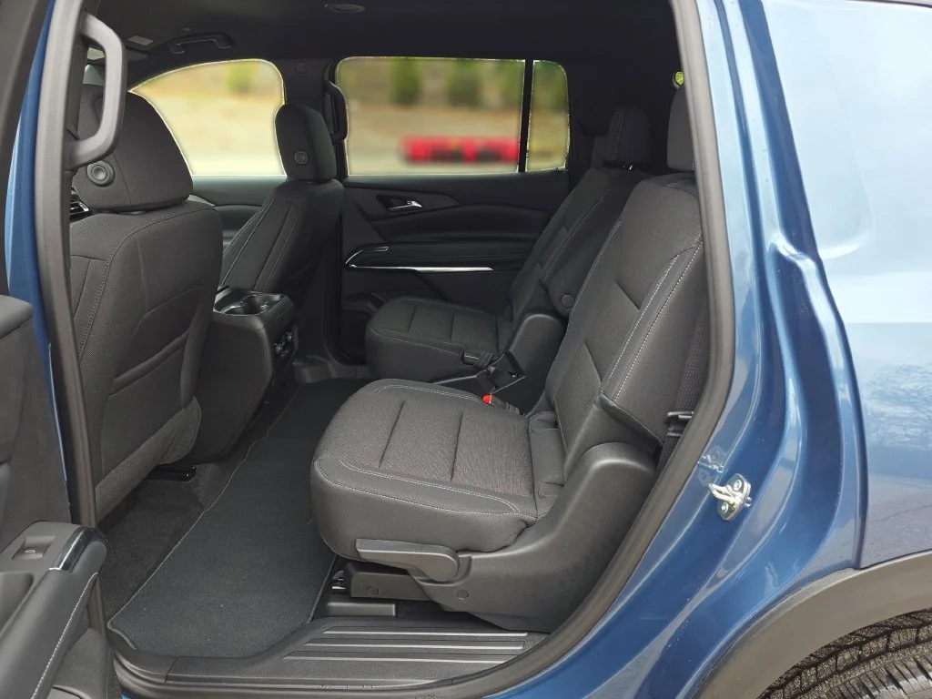 2026 Chevrolet Traverse LT - Photo 11
