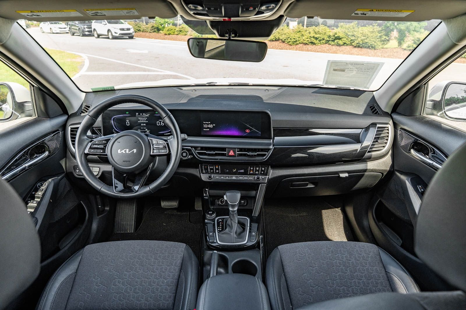 Used 2026 White Kia S image 21