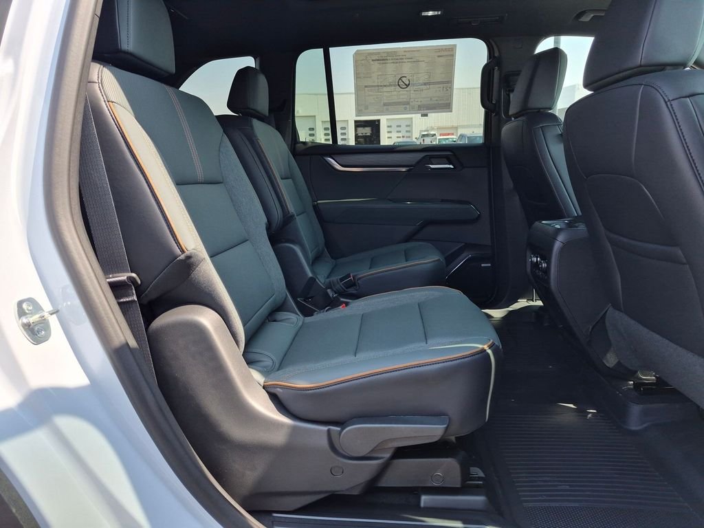 New 2026 Glacier White Tricoat GMC AWD AT4 image 23