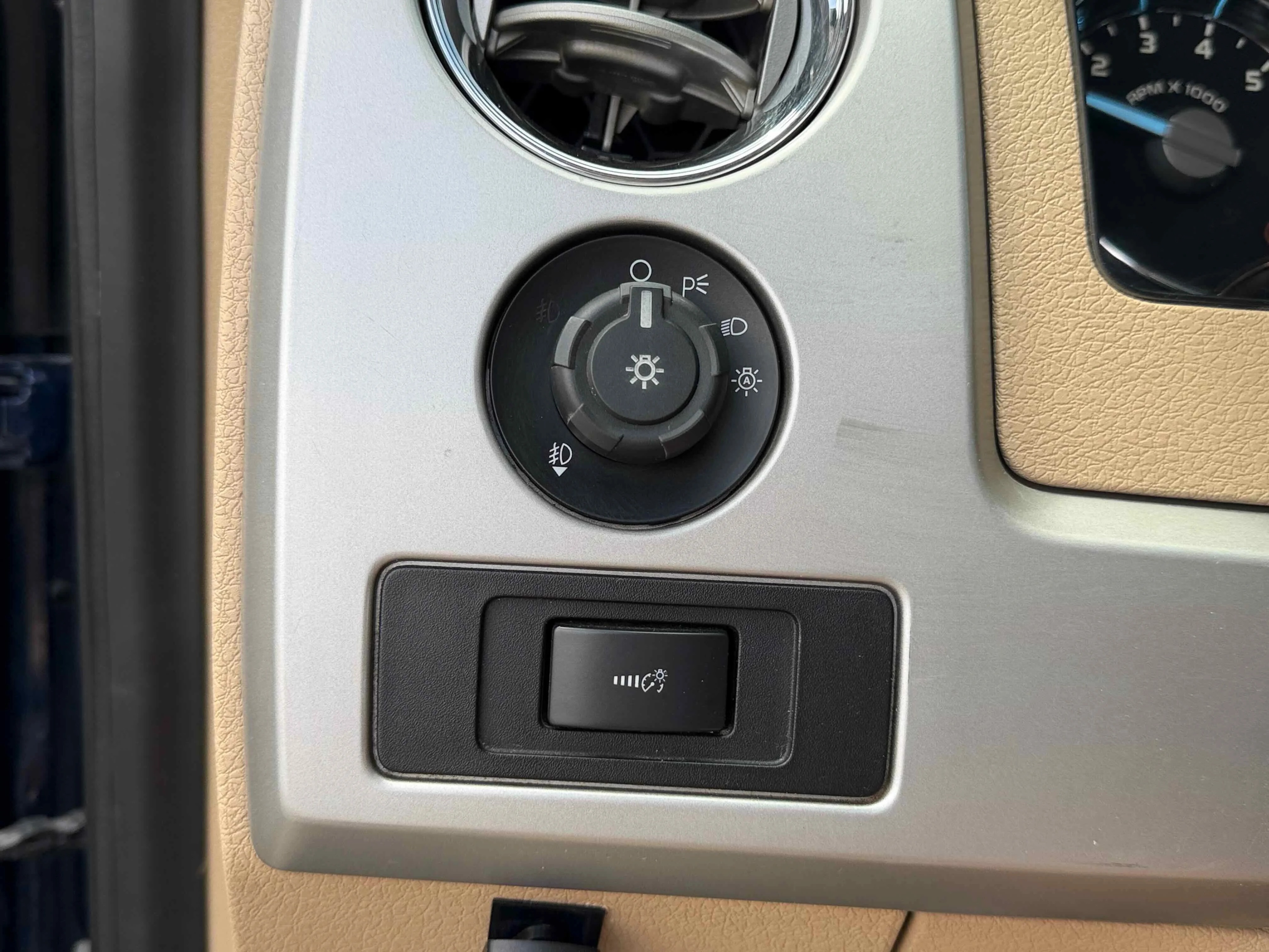 Used 2011 Blue Ford FX4 image 25