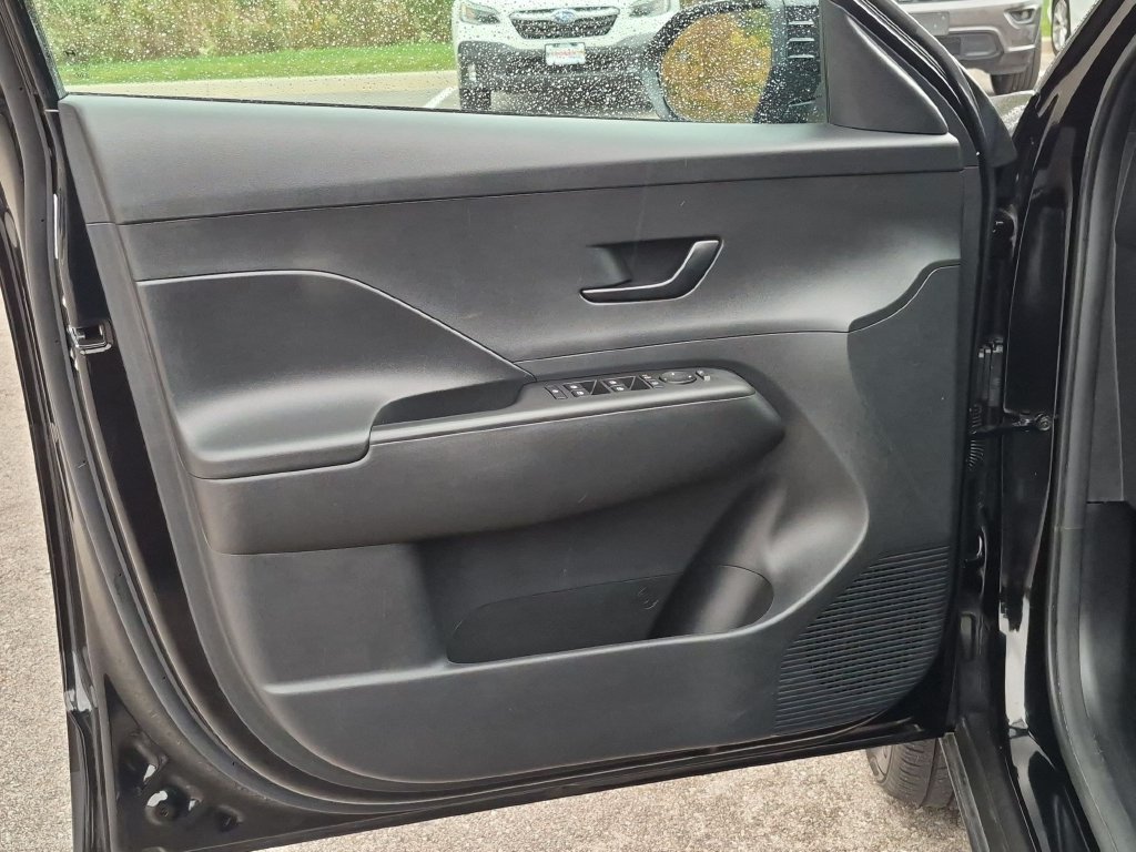 Used 2024 Black Hyundai SEL image 12