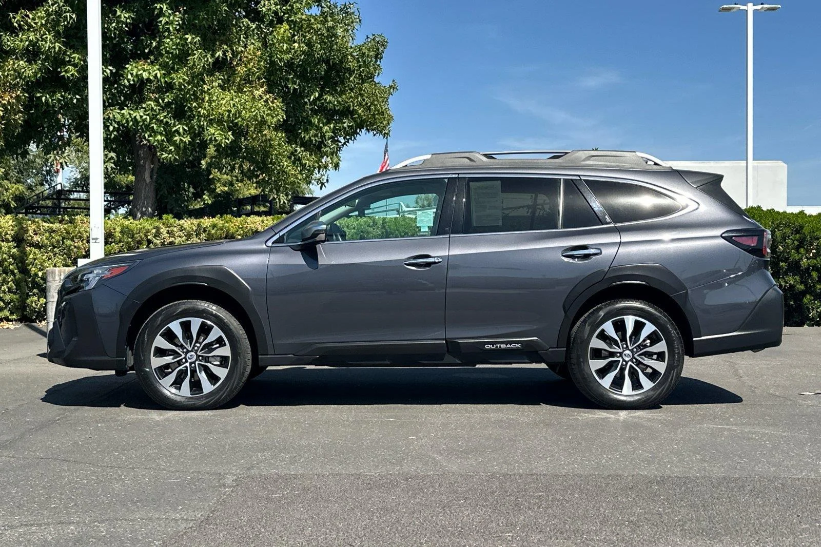 Used 2024 Magnetite Gray Metallic Subaru Touring image 6