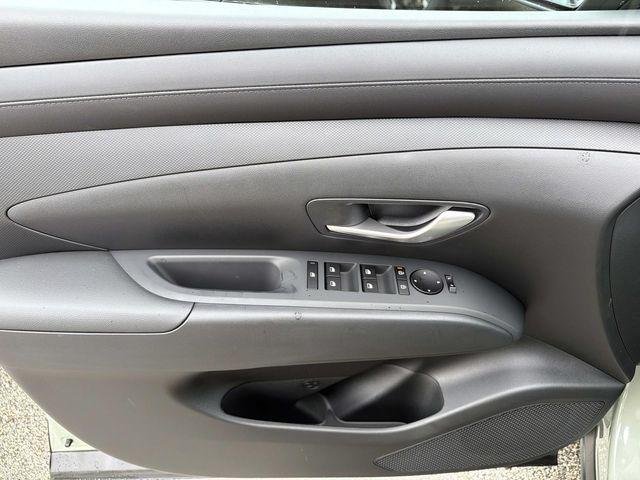 New 2027 Green Hyundai SE FWD image 7