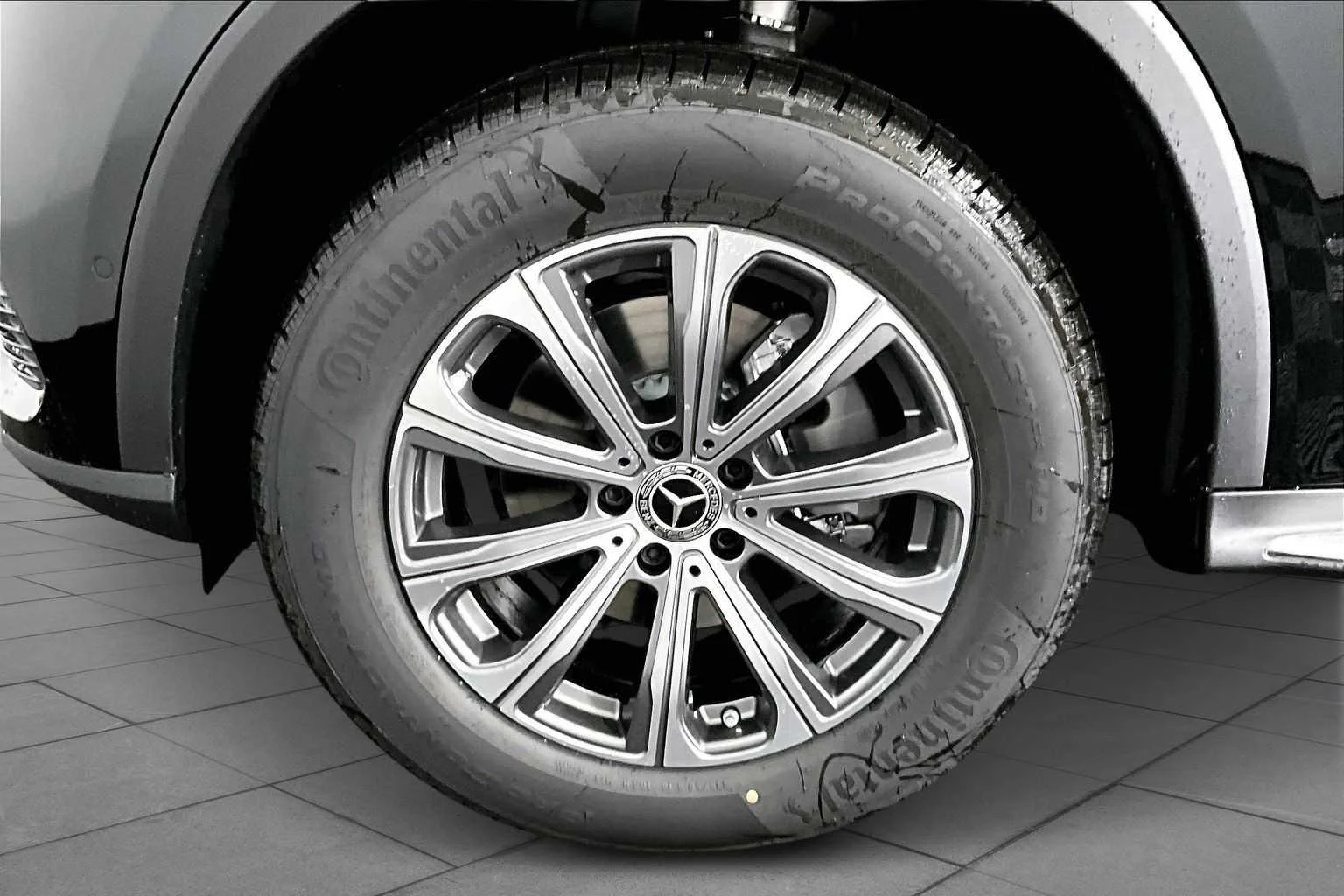 New 2026 040/Black Mercedes-Benz GLC 300 image 16