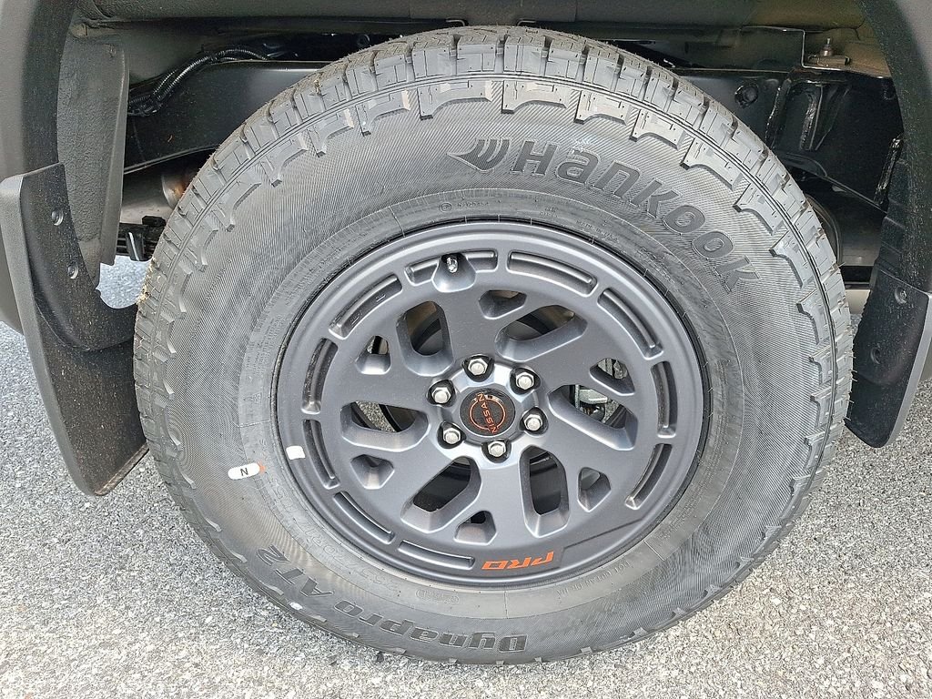 2026 Nissan Frontier — photo 5