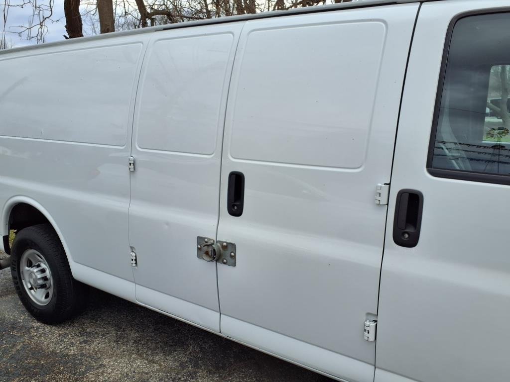 2019 Chevrolet Express Cargo Work Van - Photo 20