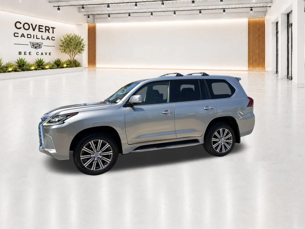 Used 2017  Lexus LX 570 image 5