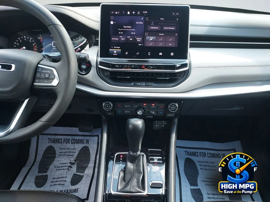 Used 2025 Silver Jeep Limited image 13