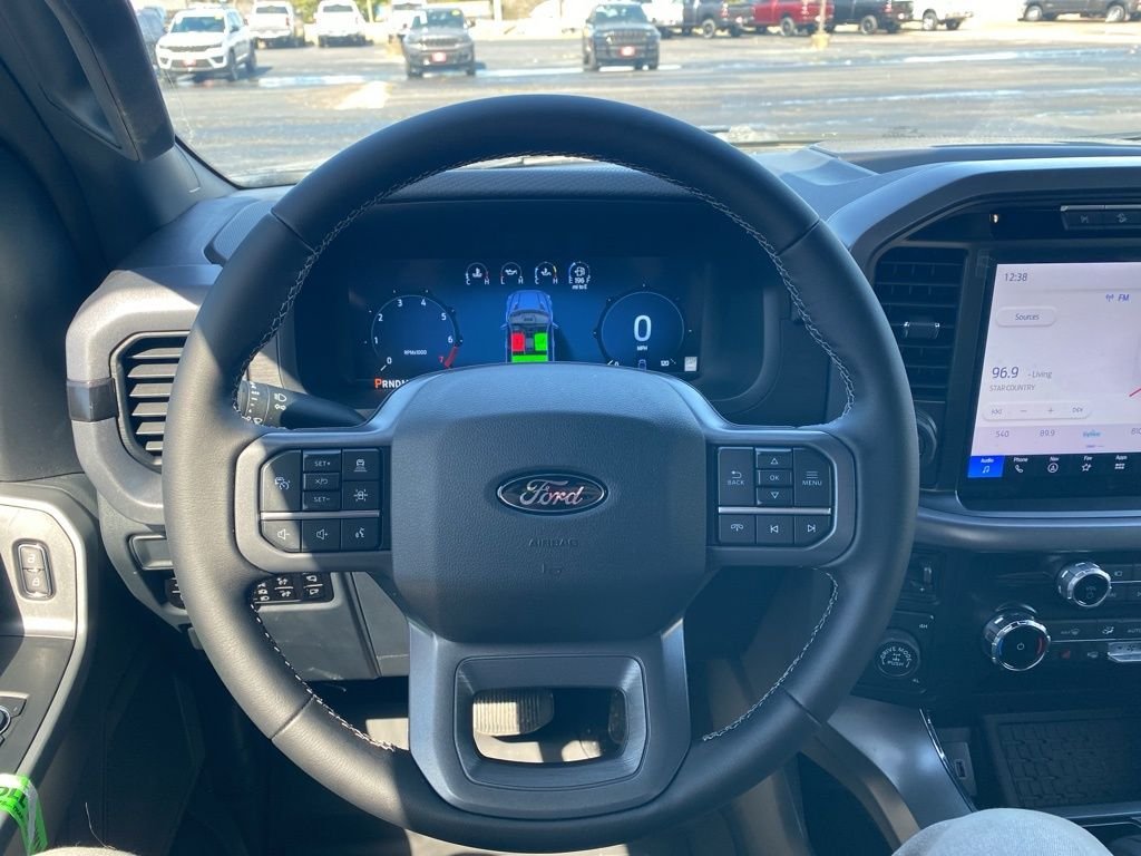 2025 Ford F-150 XLT - Photo 16