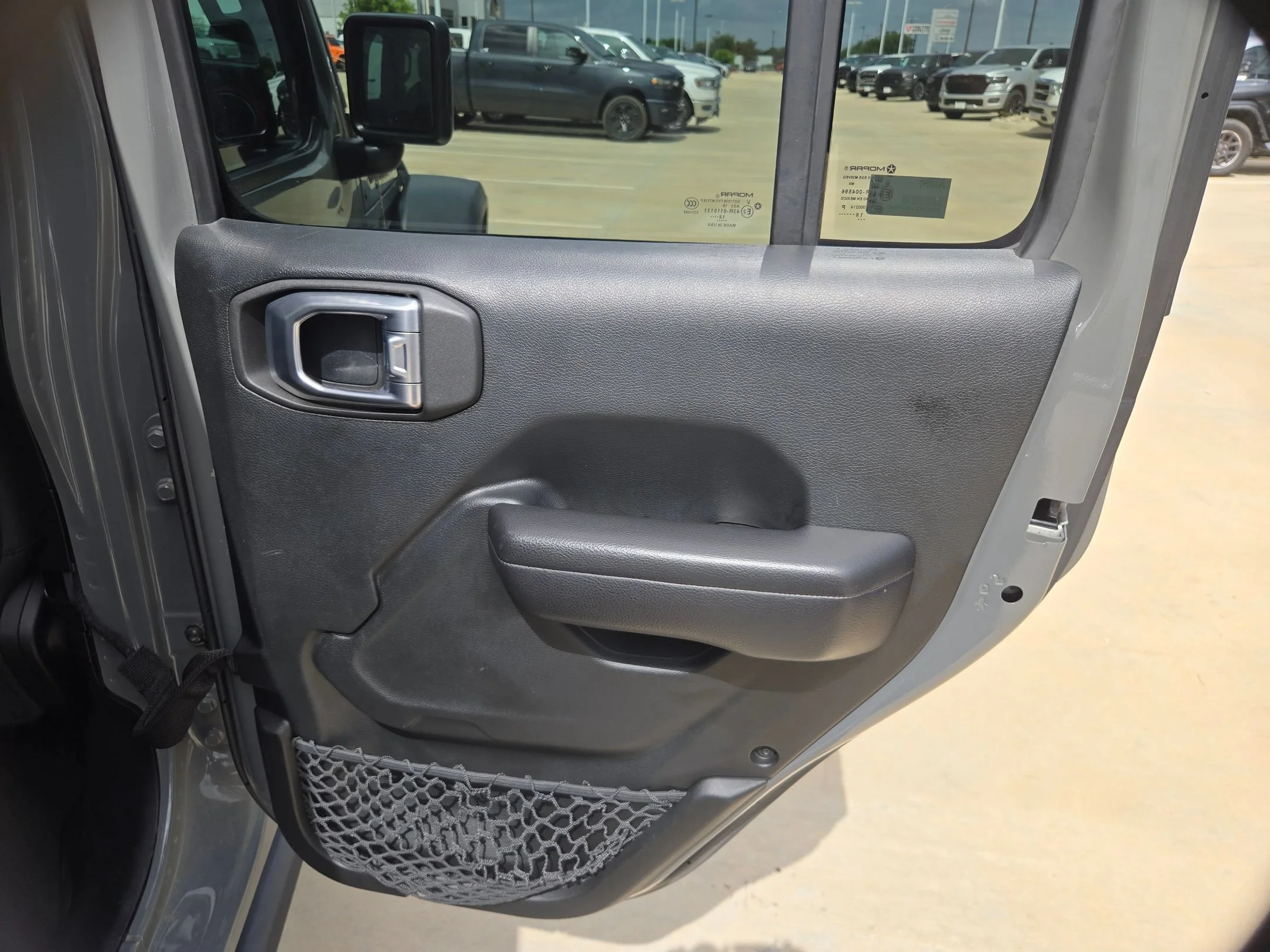 Used 2018 Gray Jeep Unlimited Rubicon image 23
