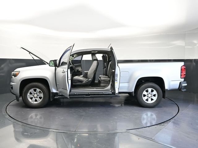 Used 2016 Silver Chevrolet Work Truck image 38