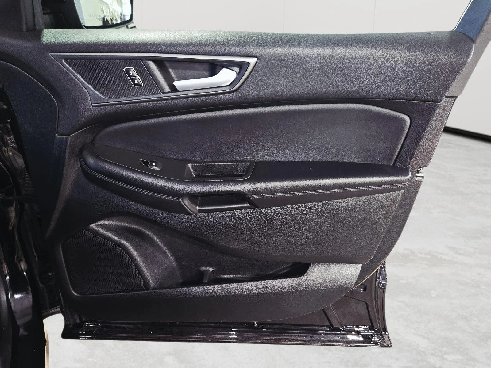 Used 2023 Agate Black Ford SE image 54