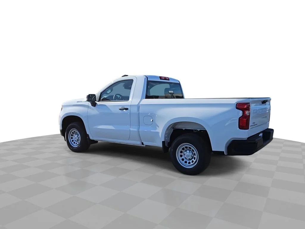 New 2026 Summit White Chevrolet WT image 6