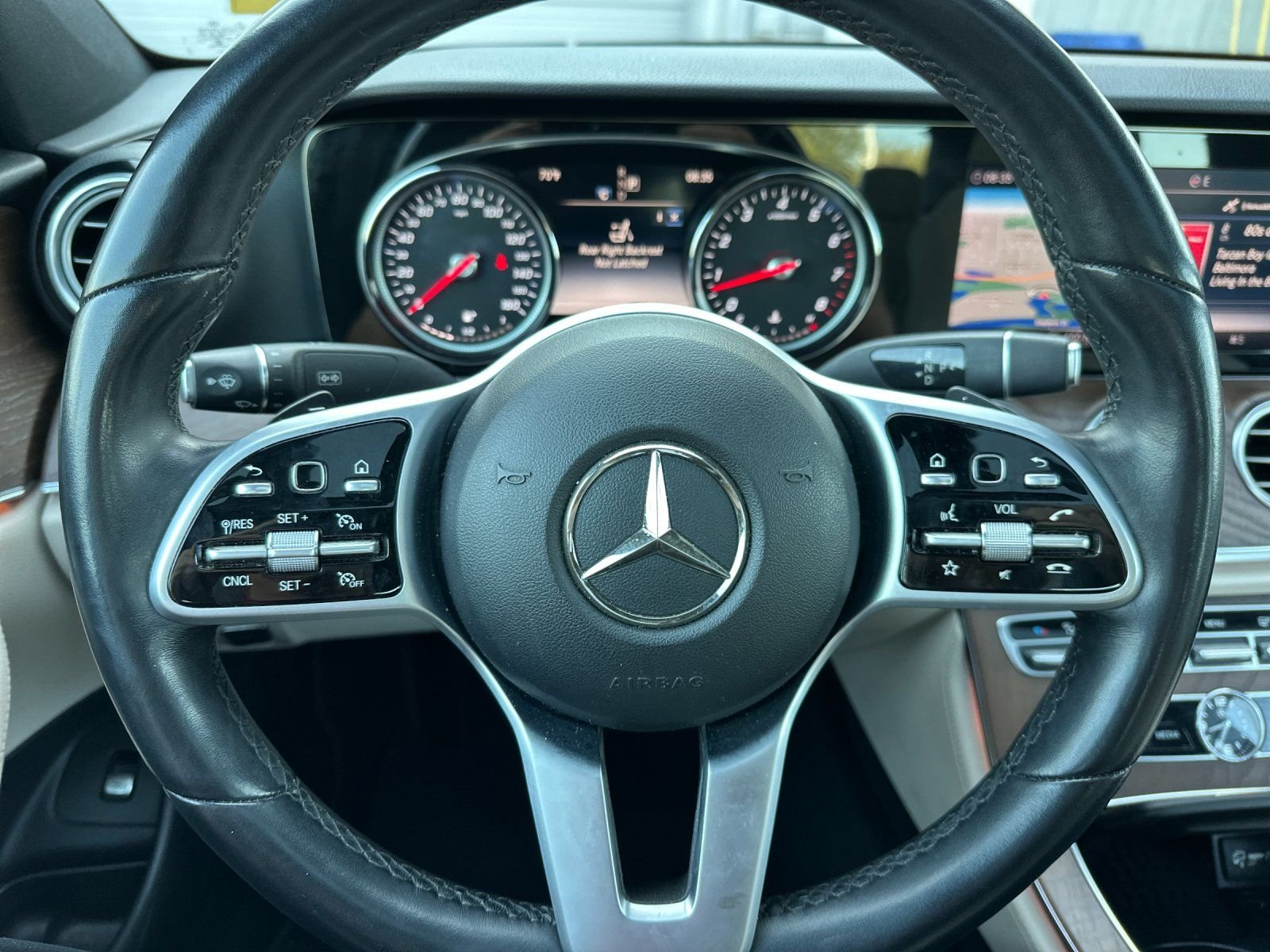 2019 Mercedes-Benz E-Class E300 - Photo 23