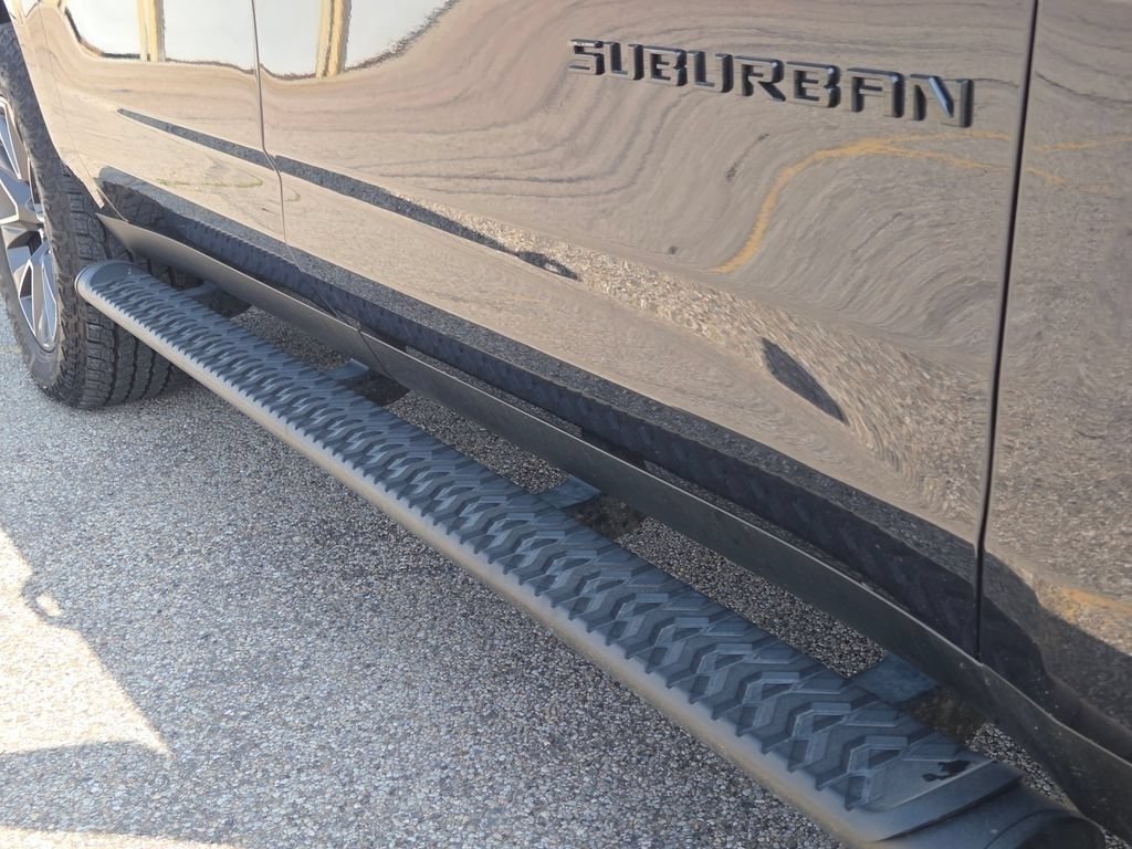 Used 2023 Dark Ash Metallic Chevrolet Z71 image 24