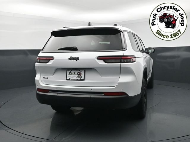 New 2026 Bright White Clear-Coat Exterior Paint Jeep Limited image 5