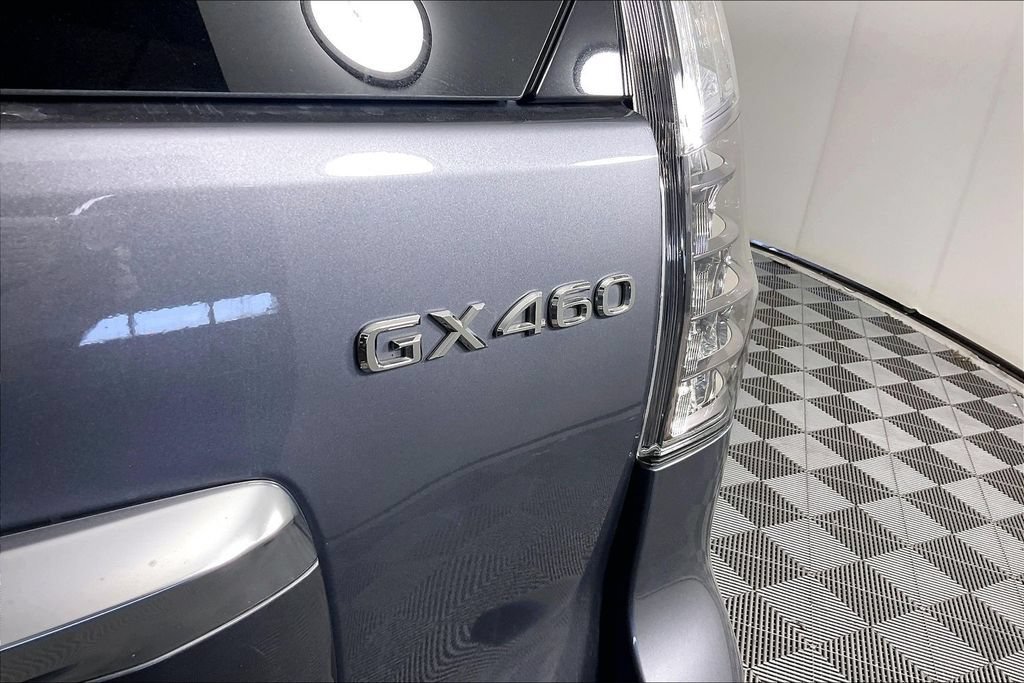 Used 2022 Gray Lexus Luxury image 23