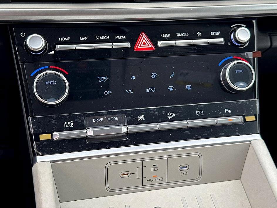 New 2026 Phantom Black Hyundai SE image 26