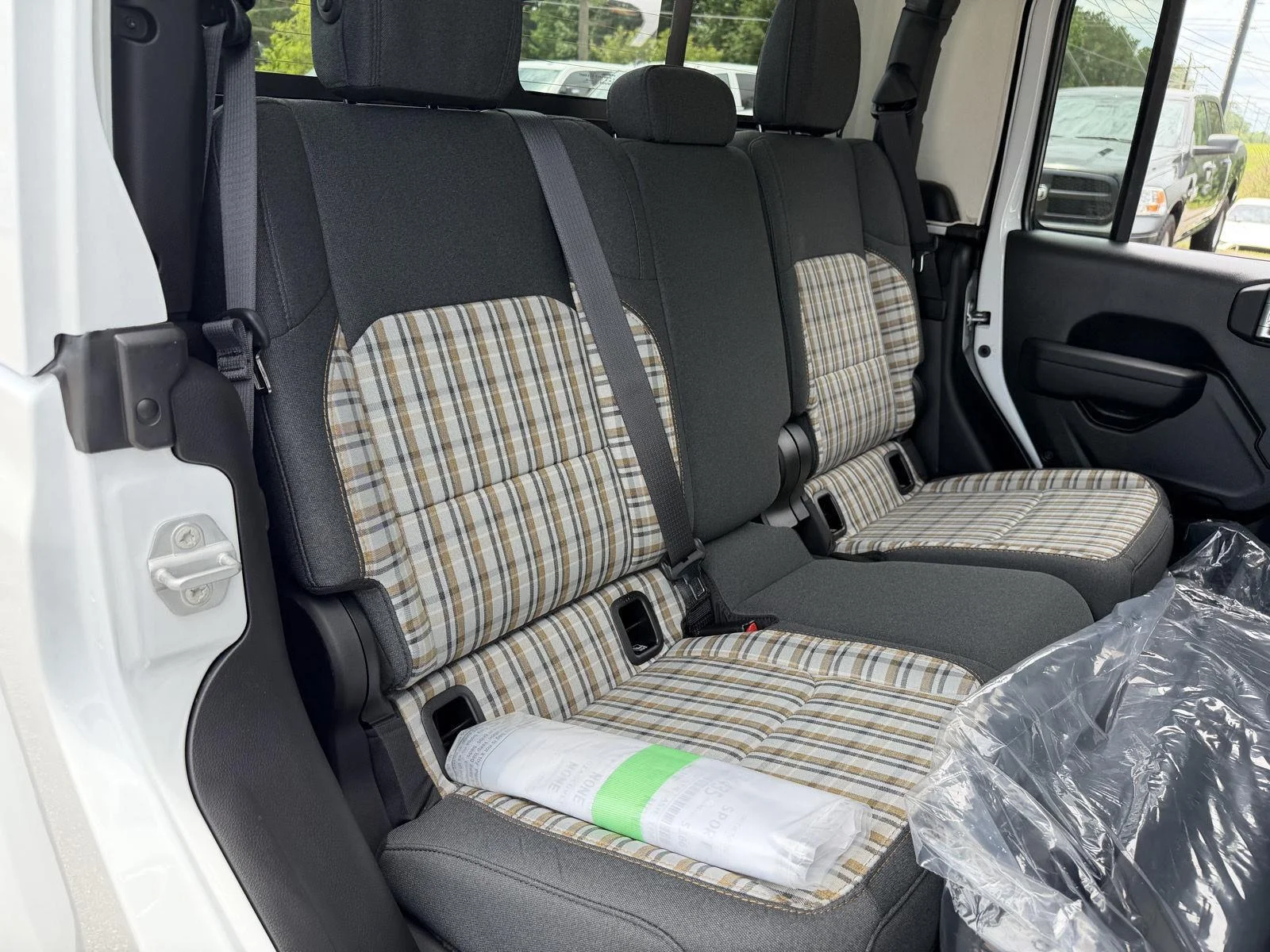 New 2026 Bright White Clearcoat Jeep 85th Anniversary Edition image 21