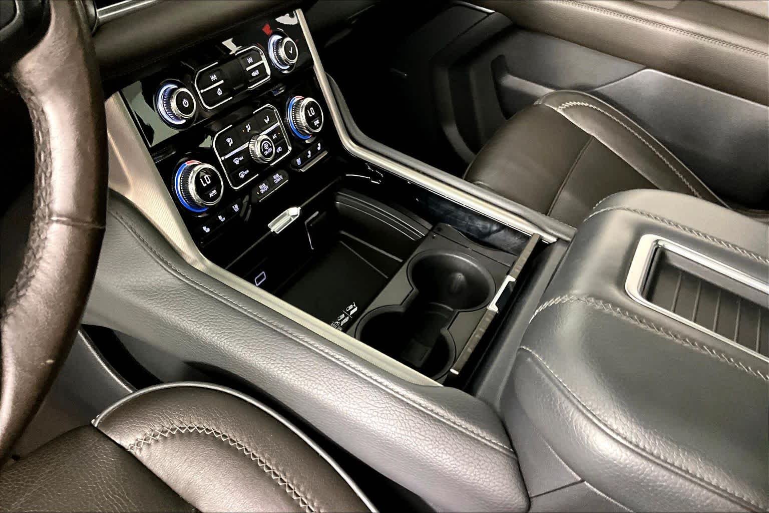 2021 GMC Yukon Denali - Photo 46