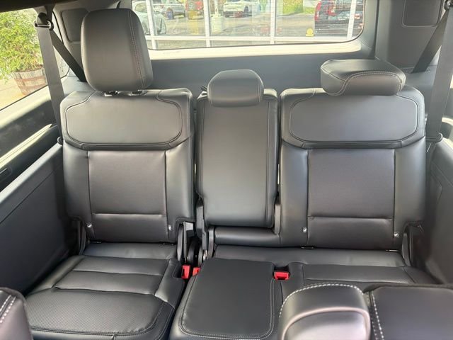 New 2026 Black Ford Platinum image 24