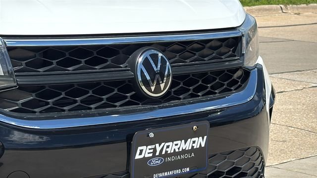 2023 Volkswagen Taos SE - Photo 3