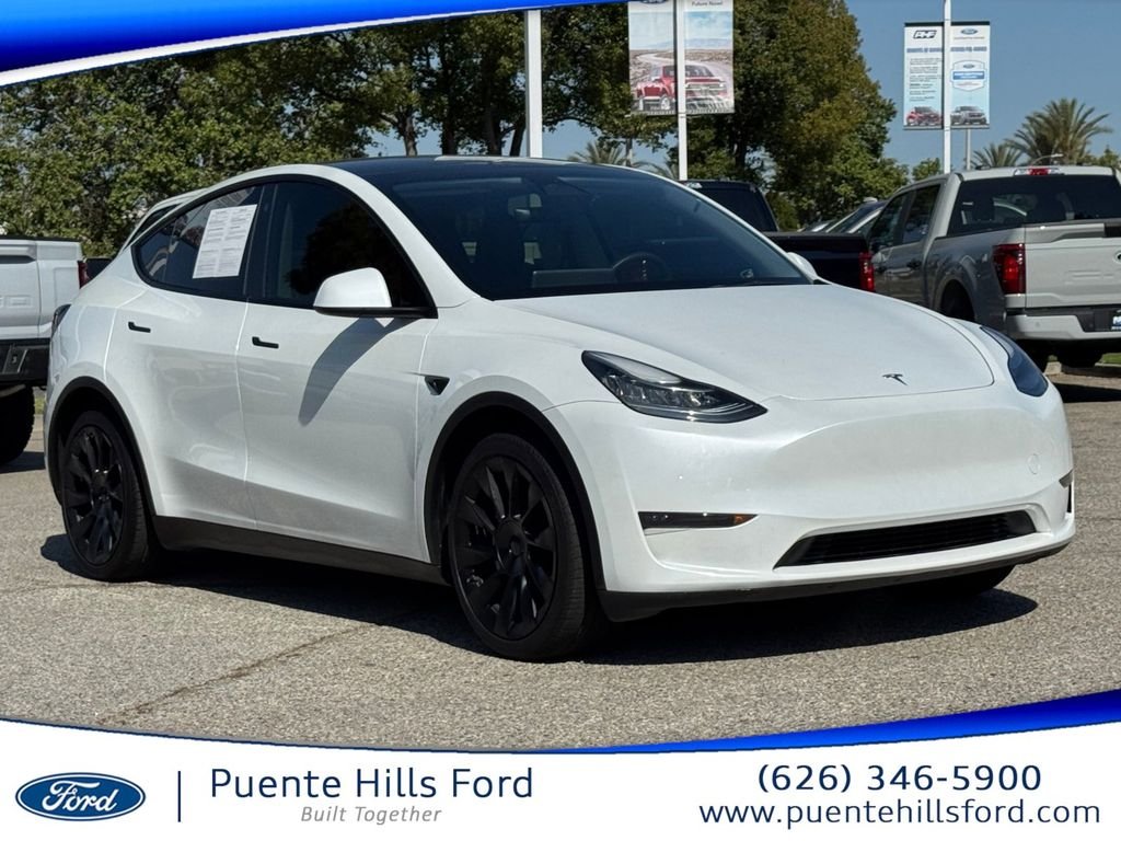 2023 Tesla Model Y Long Range Dual Motor All-Wheel Drive's photo