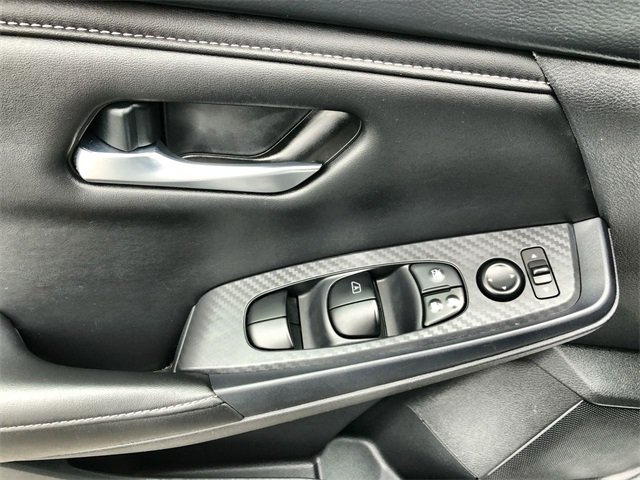 2023 Nissan Sentra SV photo 4