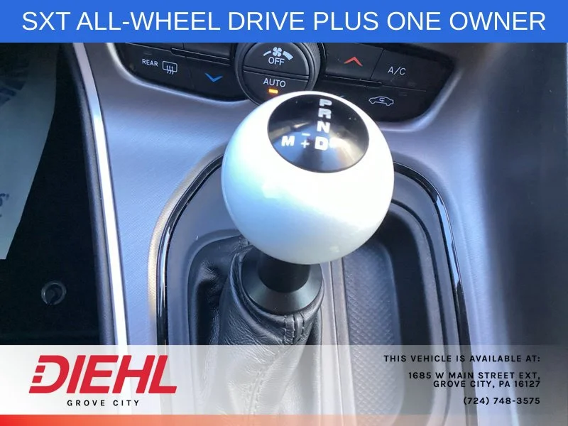 Used 2021 White Dodge SXT image 28