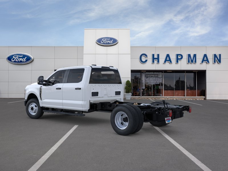 New 2026 Oxford White Ford F-350® XL image 4