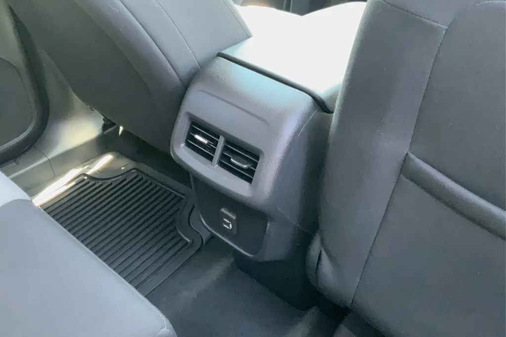 Used 2022 Silver Chevrolet LT image 21