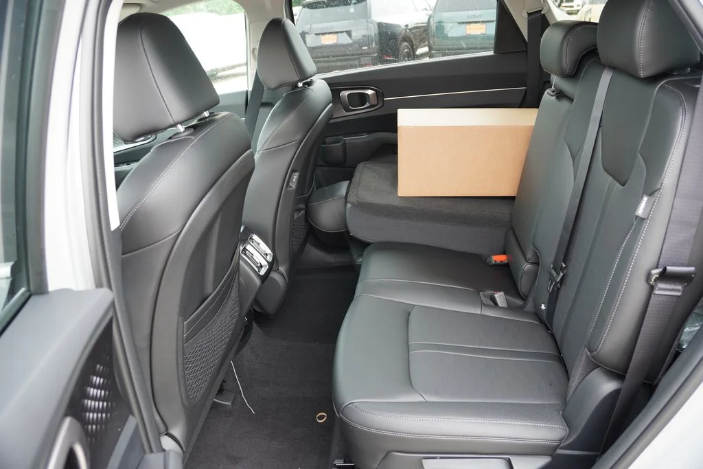New 2026 Wolf Gray Kia S image 11
