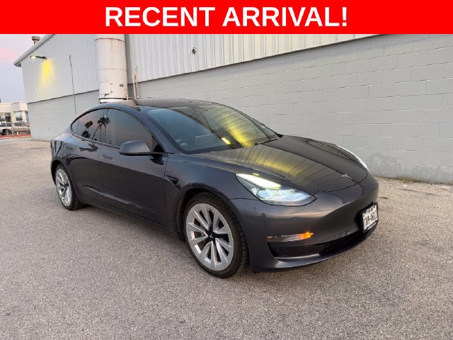 Used 2022 Gray Tesla Long Range image 1
