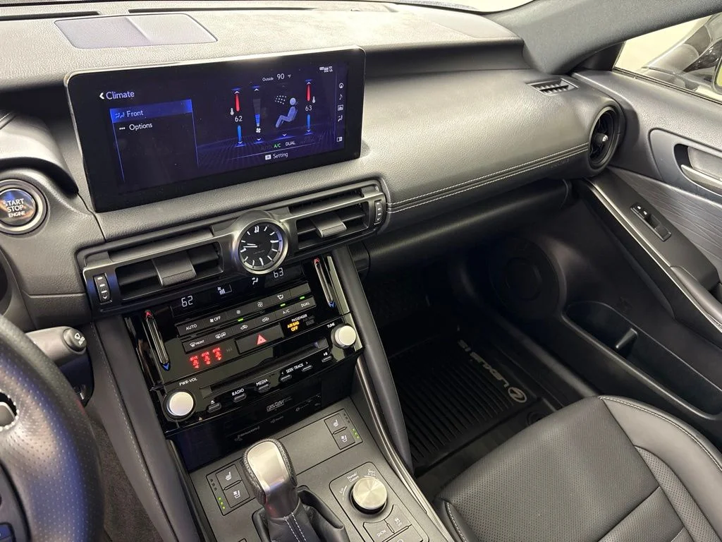 Used 2024 White Lexus 500 F SPORT Performance Premium image 37