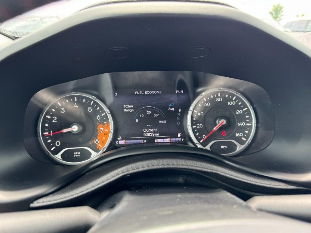Used 2016 Orange Jeep Trailhawk image 22