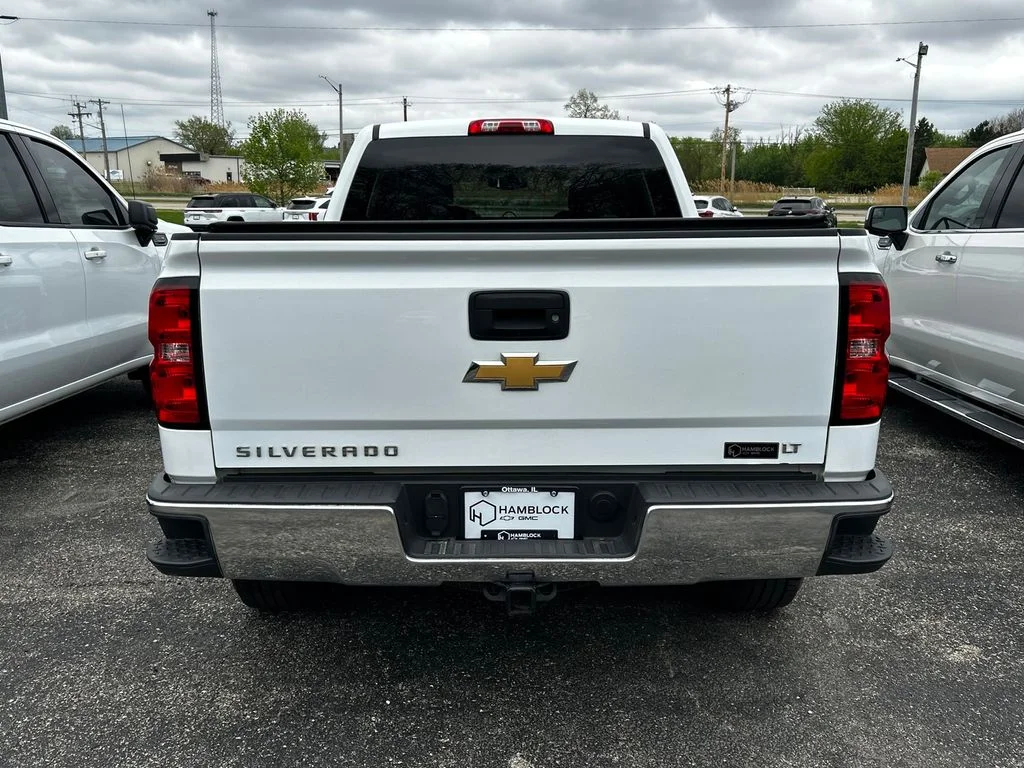 Used 2018 White Chevrolet LT image 5
