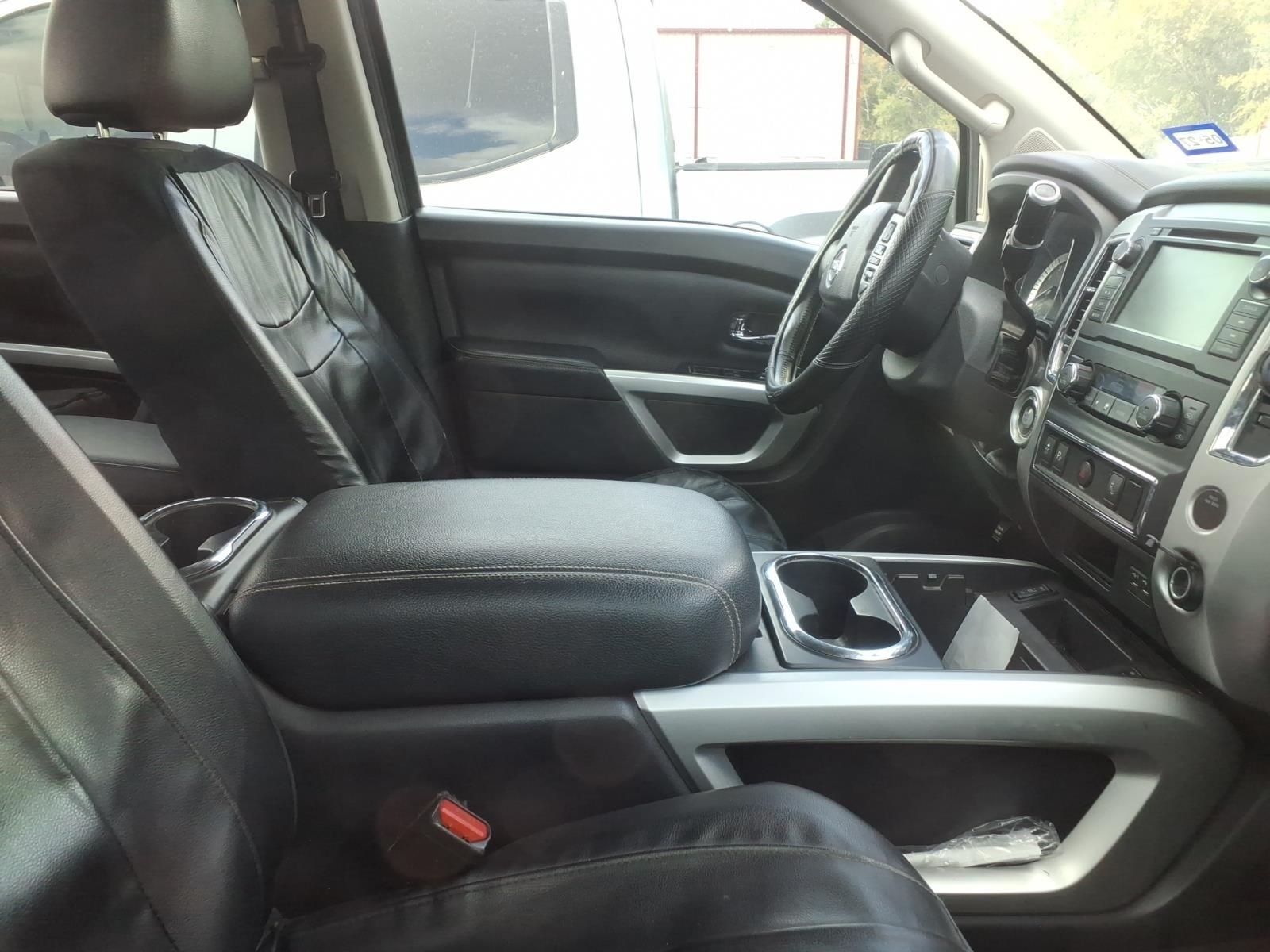 Used 2019 Magnetic Black Nissan SL image 8