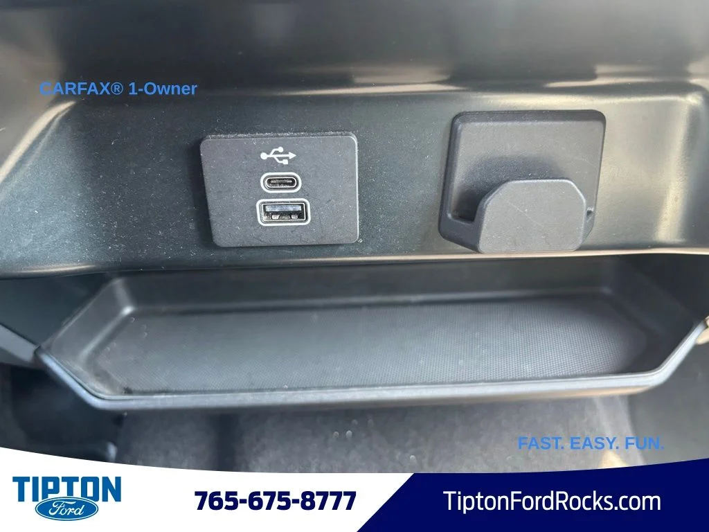 Used 2025 Oxford White Ford XLT image 13