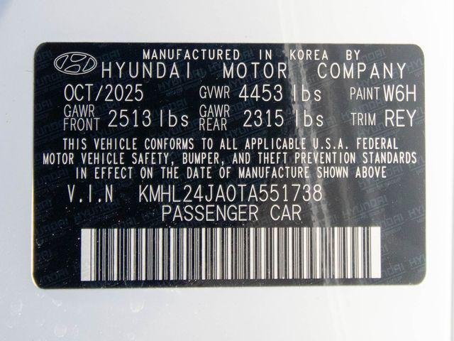 New 2026 White Hyundai SE image 19
