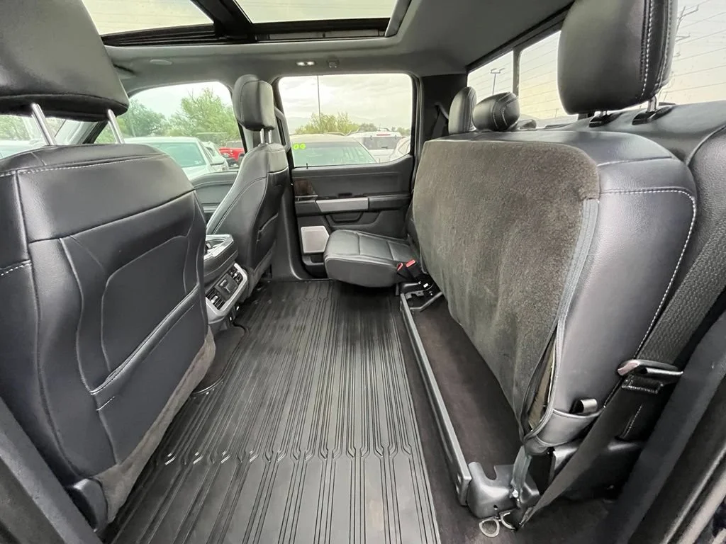 Used 2021 Blue Ford XL image 16