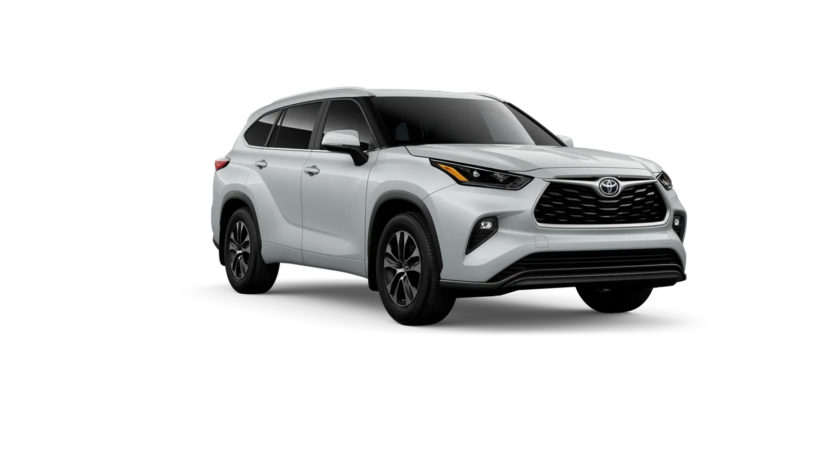New 2026 Wind Chill Pearl Toyota XLE image 15