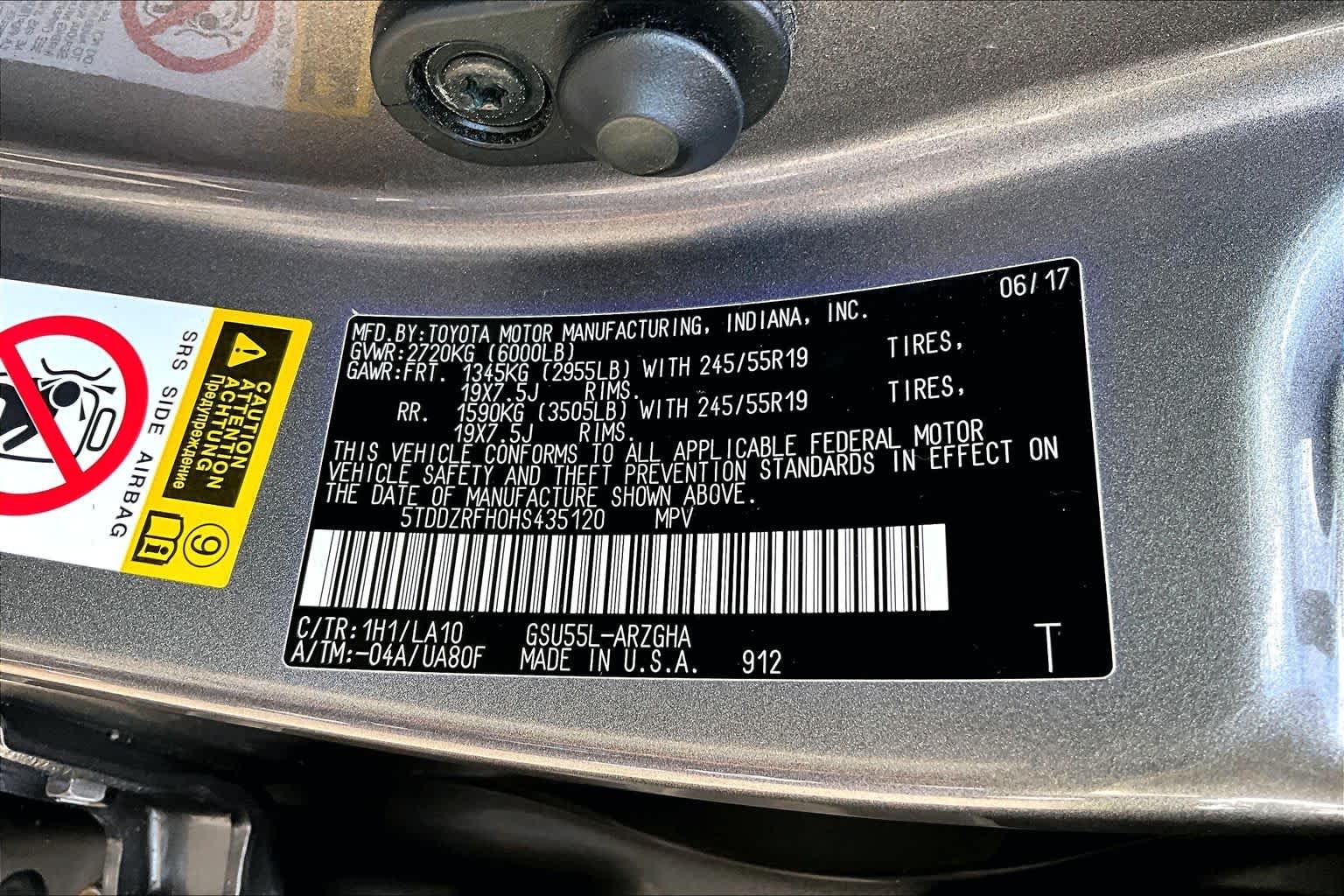 Used 2017 Predawn Gray Mica Toyota Limited Platinum image 33