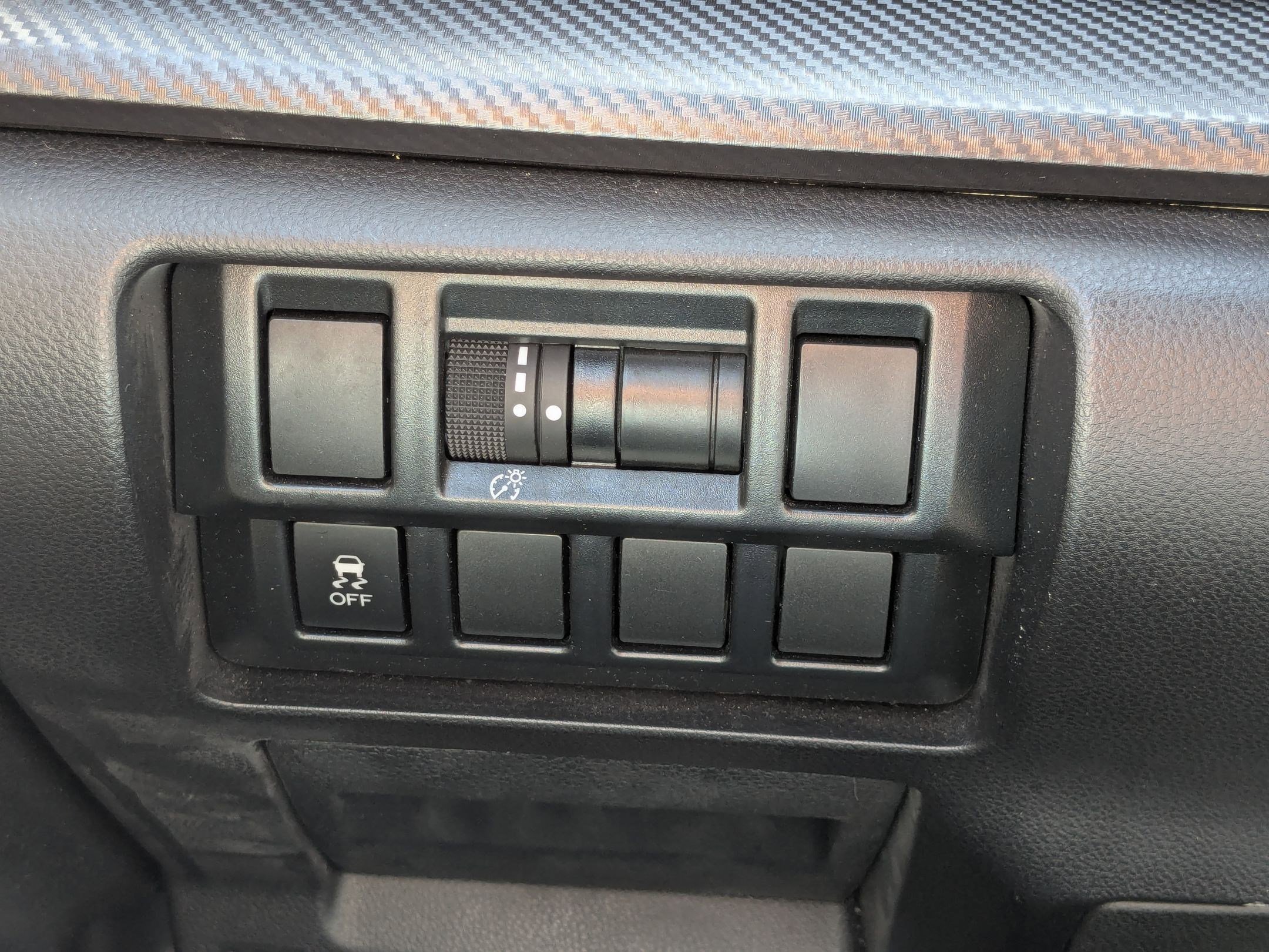 Used 2018 Ice Silver Metallic Subaru Sport image 16
