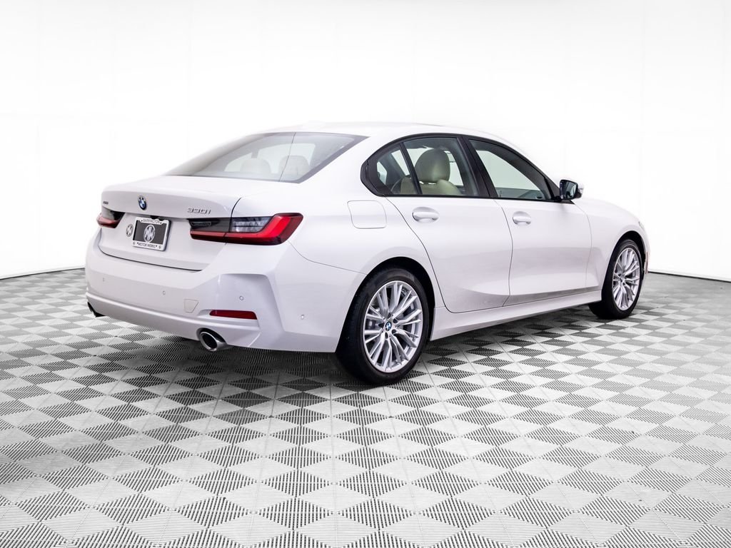 Used 2023 White Metallic BMW 330i xDrive image 7